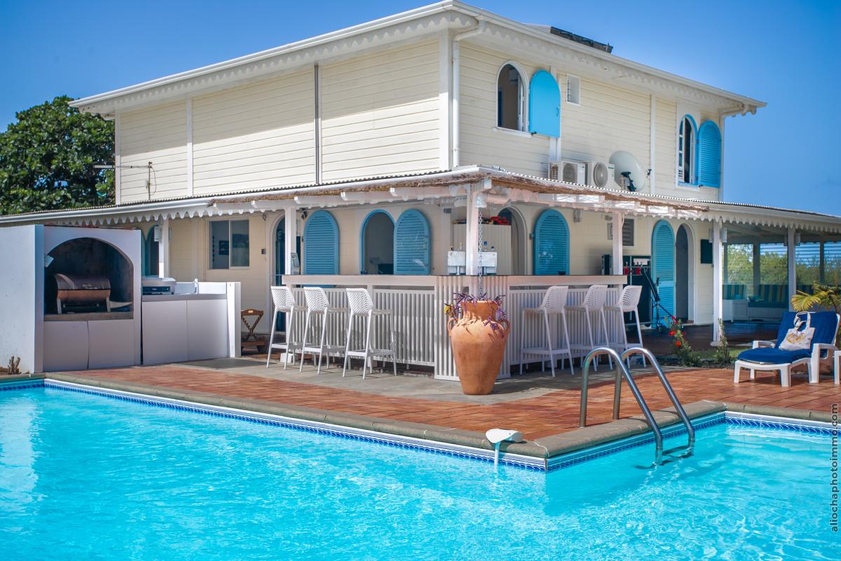 3 Location-villa-Martinique_ jardin et piscine 3